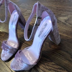 Crushed velvet heels